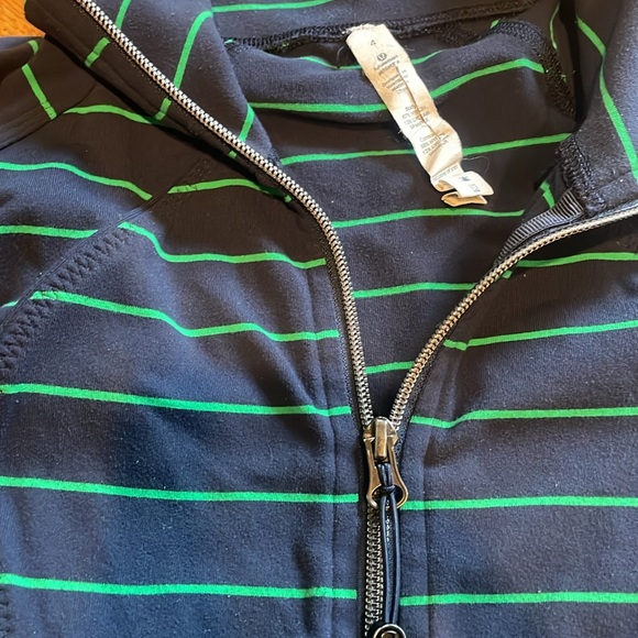 Lululemon Asana Jacket and Tank - Picture 12 of 13